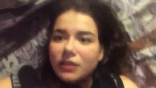 Пьяная брюнетка подставляет вагину под хер кабеля и ебётся вовсю